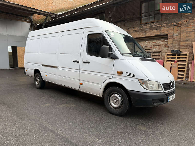 Mercedes-Benz Sprinter 2005