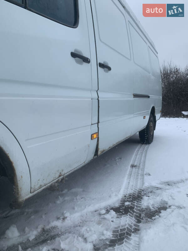 Вантажний фургон Mercedes-Benz Sprinter 2005 в Києві фото 8 Вантажний фургон Mercedes-Benz Sprinter 2005 в Києві