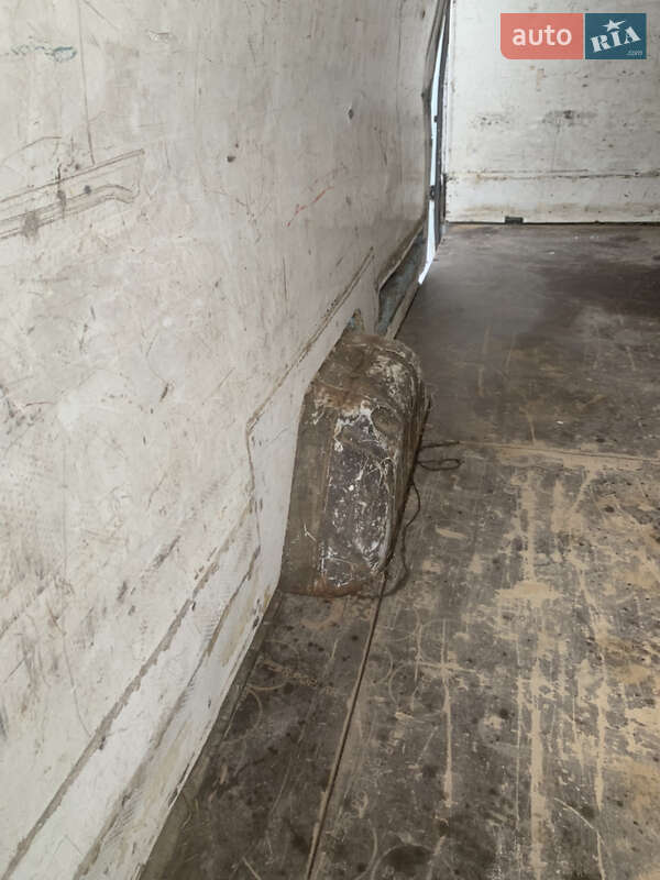 Вантажний фургон Mercedes-Benz Sprinter 2005 в Києві фото 12 Вантажний фургон Mercedes-Benz Sprinter 2005 в Києві