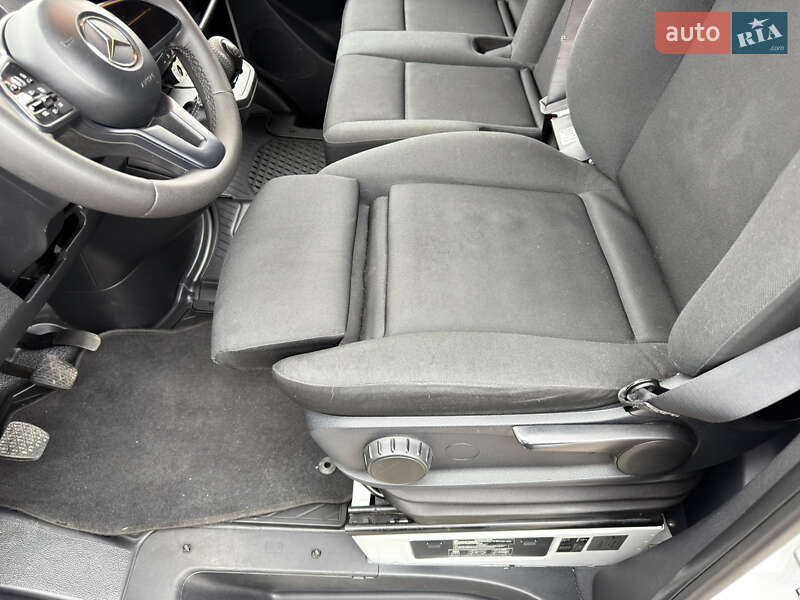 Вантажний фургон Mercedes-Benz Sprinter 2020 в Долині