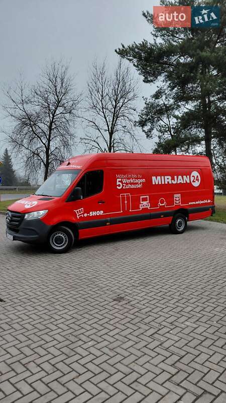 Mercedes-Benz Sprinter 2021