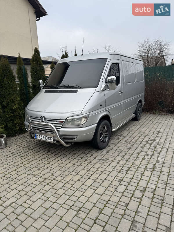 Mercedes-Benz Sprinter 2000 Mercedes-Benz Sprinter 2000