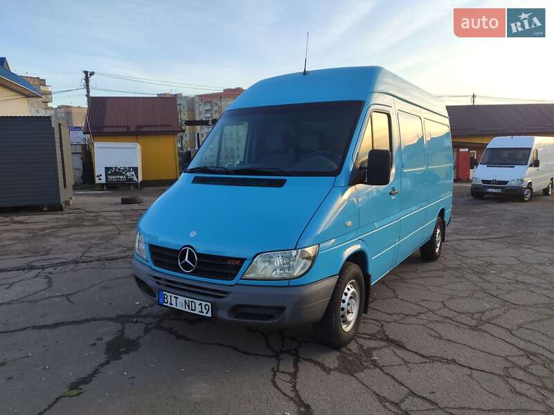 Mercedes-Benz Sprinter 2005