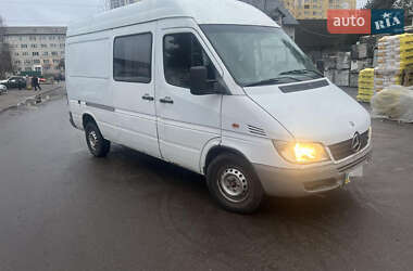 Вантажопасажирський фургон Mercedes-Benz Sprinter 2005 в Києві