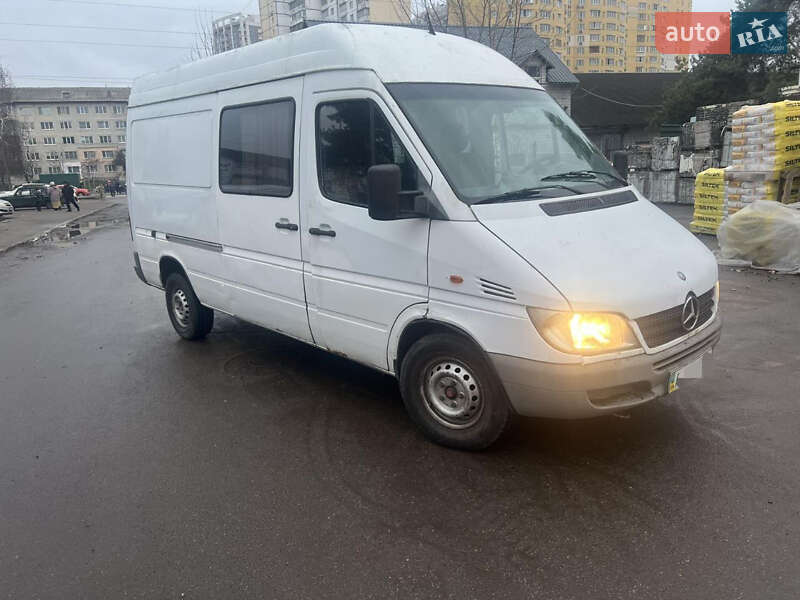 Mercedes-Benz Sprinter 2005