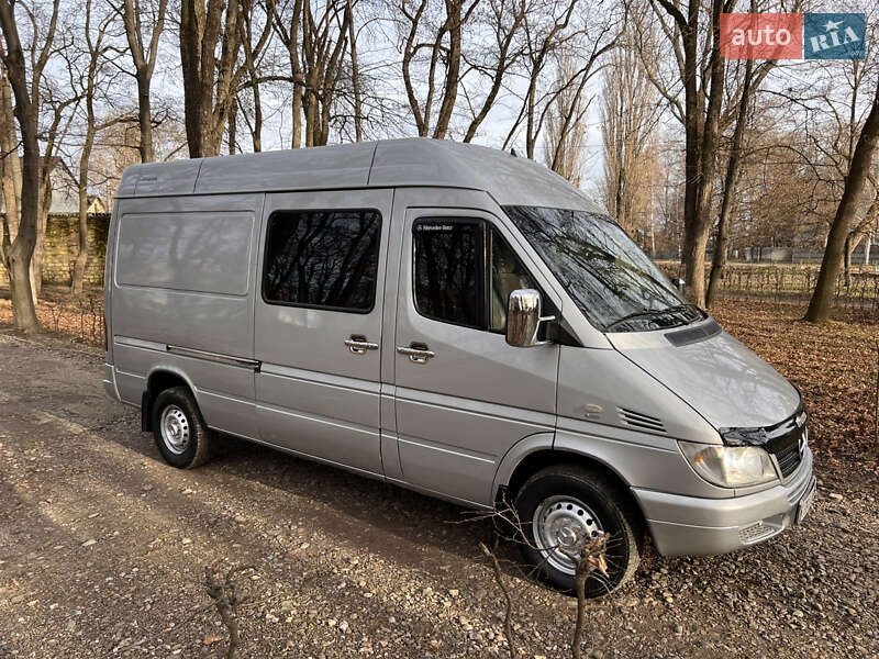 Mercedes-Benz Sprinter 2004