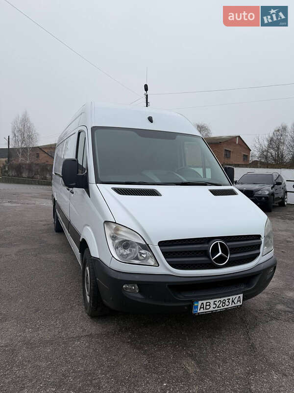 Mercedes-Benz Sprinter 2012