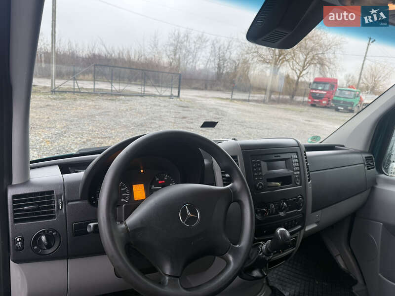 Грузовой фургон Mercedes-Benz Sprinter 2017 в Хотине