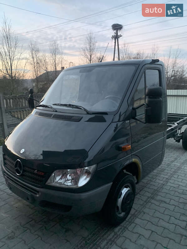 Mercedes-Benz Sprinter 2005