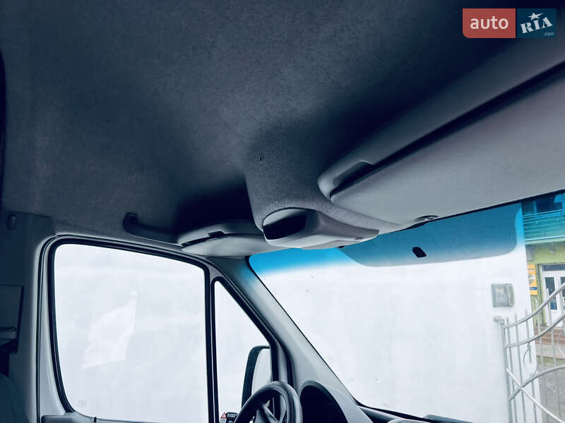 Вантажний фургон Mercedes-Benz Sprinter 2016 в Тячеві