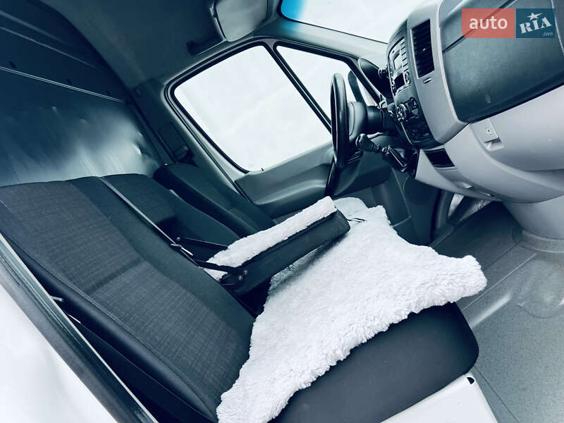Вантажний фургон Mercedes-Benz Sprinter 2016 в Тячеві