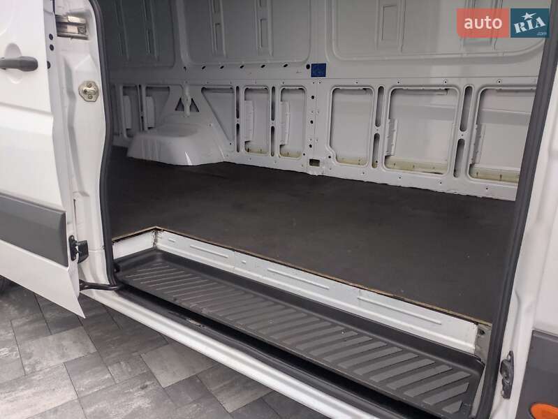 Вантажний фургон Mercedes-Benz Sprinter 2016 в Рівному