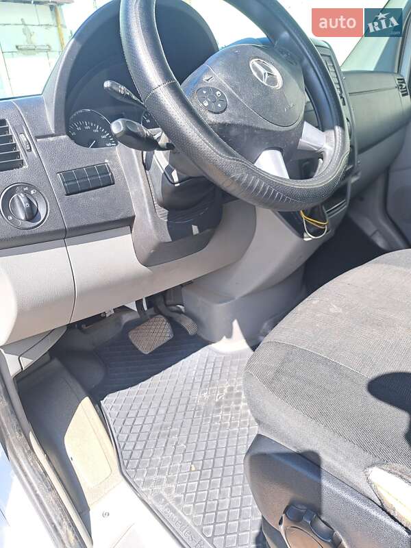 Вантажний фургон Mercedes-Benz Sprinter 2015 в Сумах