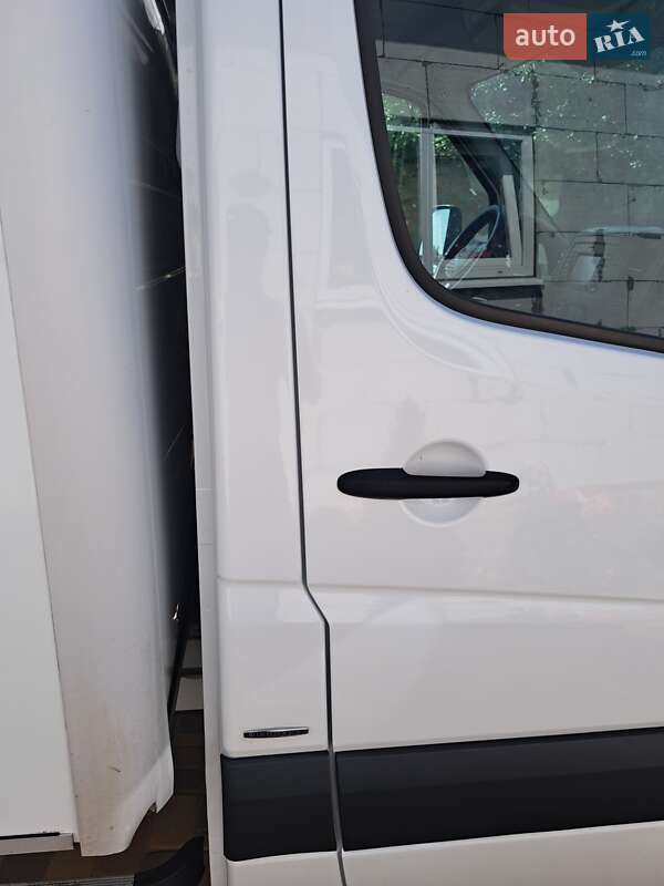 Вантажний фургон Mercedes-Benz Sprinter 2015 в Сумах