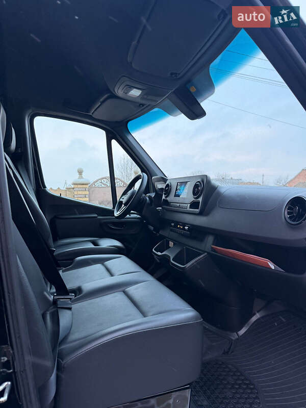 Вантажний фургон Mercedes-Benz Sprinter 2021 в Чернівцях