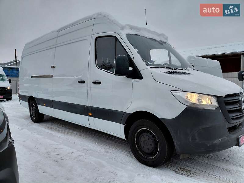 Вантажний фургон Mercedes-Benz Sprinter 2021 в Івано-Франківську
