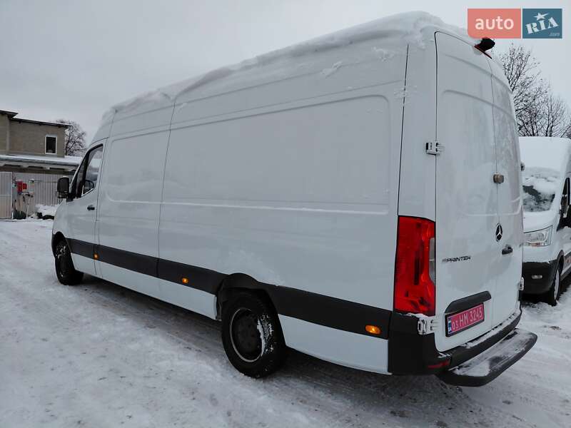 Вантажний фургон Mercedes-Benz Sprinter 2021 в Івано-Франківську