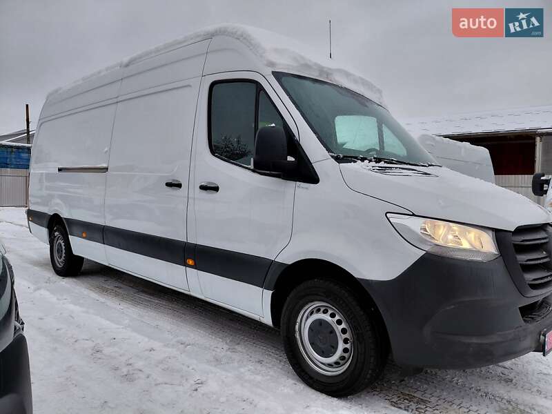 Вантажний фургон Mercedes-Benz Sprinter 2021 в Івано-Франківську