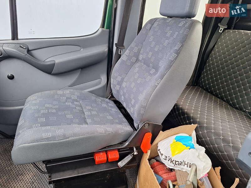 Евакуатор Mercedes-Benz Sprinter 1999 в Чернівцях