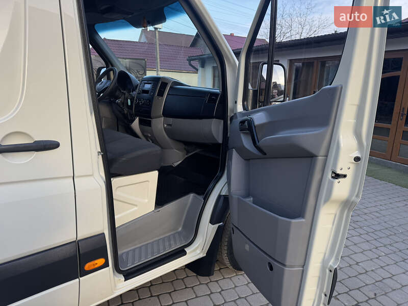 Грузовой фургон Mercedes-Benz Sprinter 2015 в Иршаве