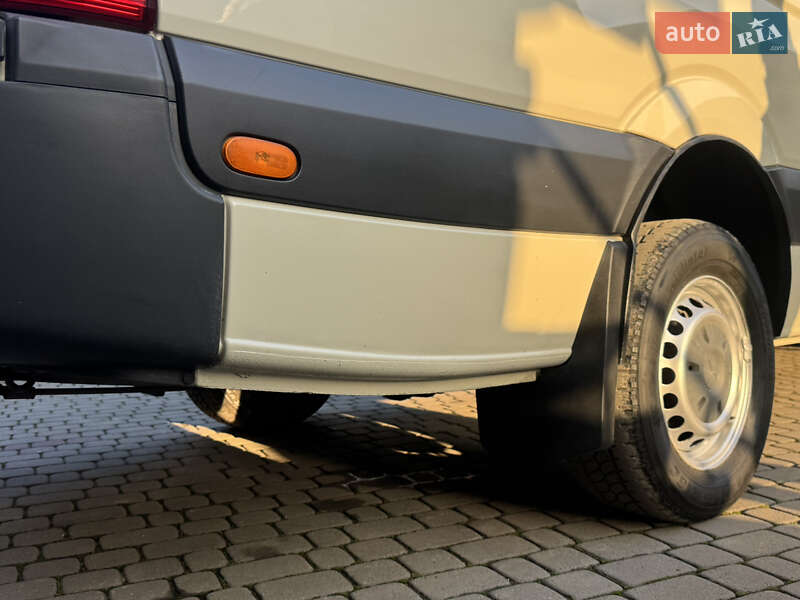 Грузовой фургон Mercedes-Benz Sprinter 2015 в Иршаве