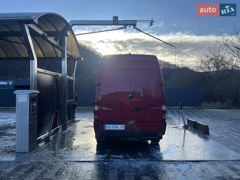 Мікроавтобус Mercedes-Benz Sprinter 2011 в Сваляві