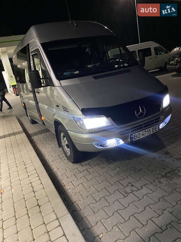 Mercedes-Benz Sprinter 2004 Mercedes-Benz Sprinter 2004