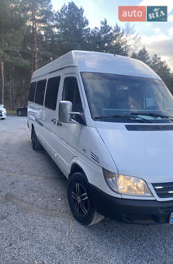 Микроавтобус Mercedes-Benz Sprinter 2003 в Иршаве