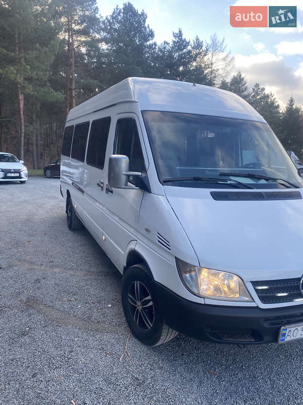 Mercedes-Benz Sprinter 2003