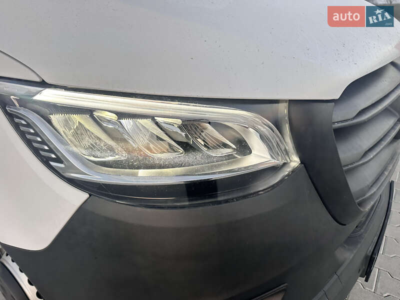 Вантажний фургон Mercedes-Benz Sprinter 2020 в Чернівцях