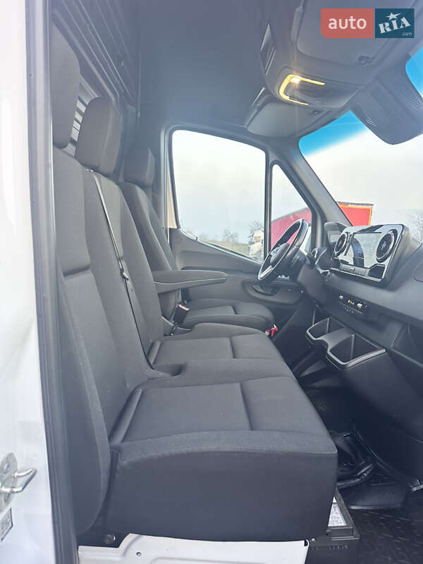 Вантажний фургон Mercedes-Benz Sprinter 2020 в Чернівцях