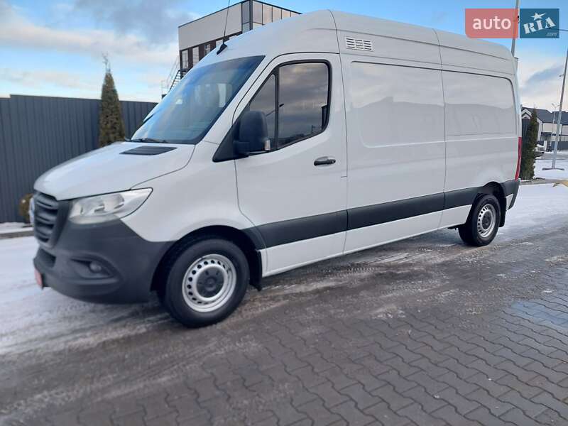 Вантажний фургон Mercedes-Benz Sprinter 2021 в Вінниці