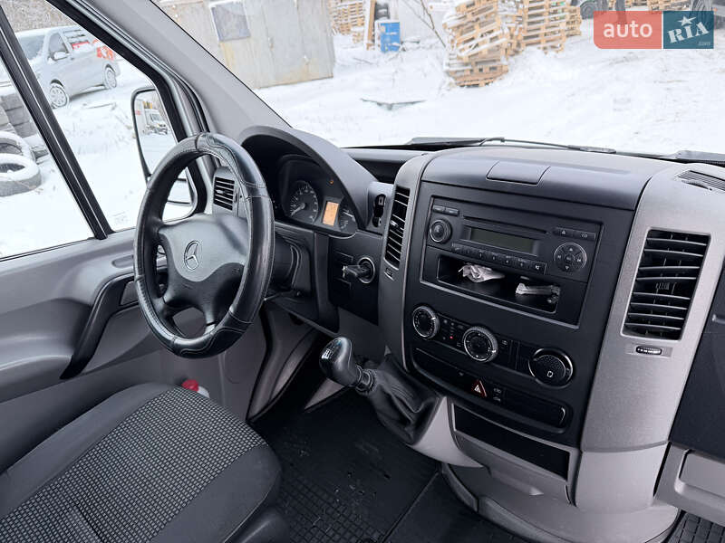 Вантажний фургон Mercedes-Benz Sprinter 2007 в Києві