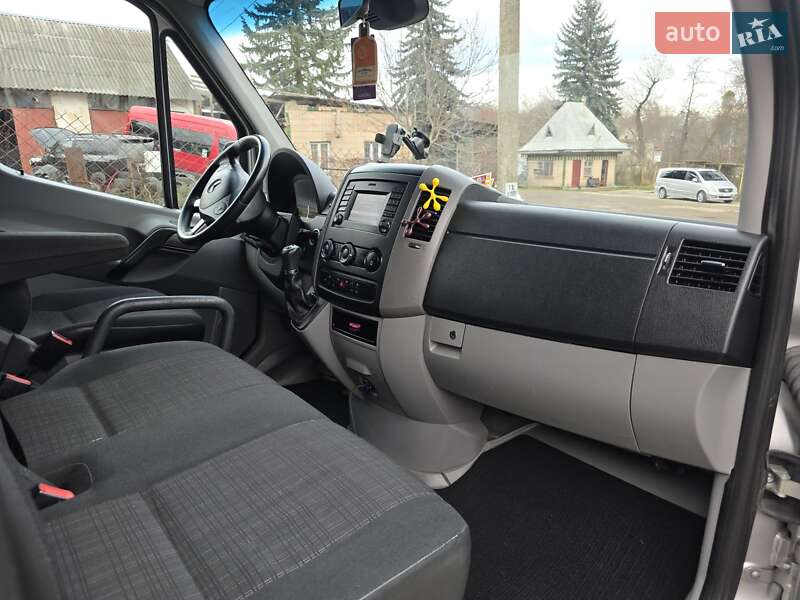 Вантажний фургон Mercedes-Benz Sprinter 2014 в Чернівцях