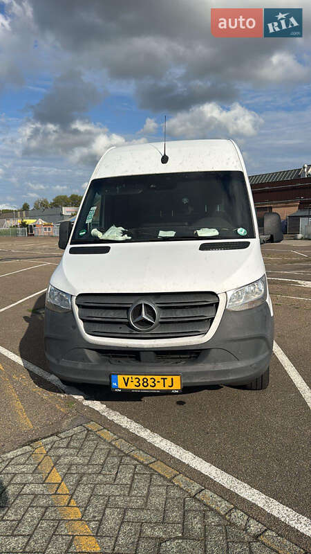 Вантажний фургон Mercedes-Benz Sprinter 2019 в Рівному