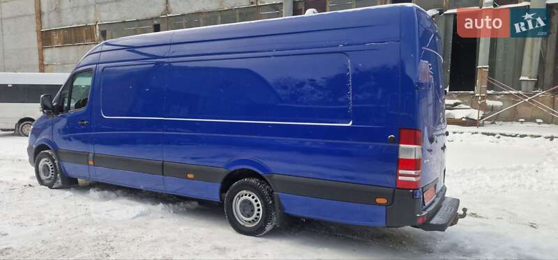 Вантажний фургон Mercedes-Benz Sprinter 2018 в Рівному