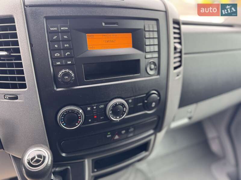 Вантажний фургон Mercedes-Benz Sprinter 2017 в Дубні