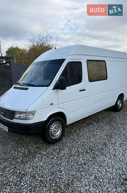 Вантажний фургон Mercedes-Benz Sprinter 1995 в Калуші