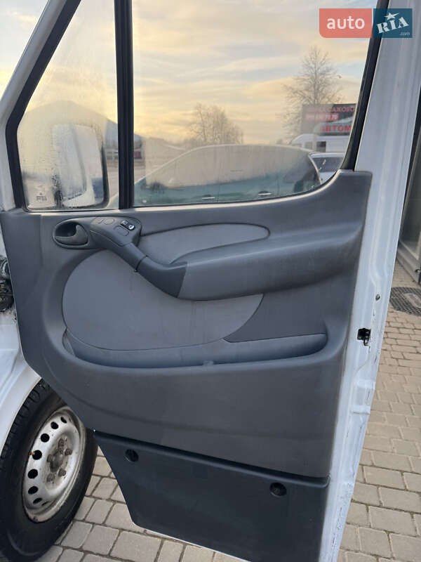 Мінівен Mercedes-Benz Sprinter 2005 в Тячеві