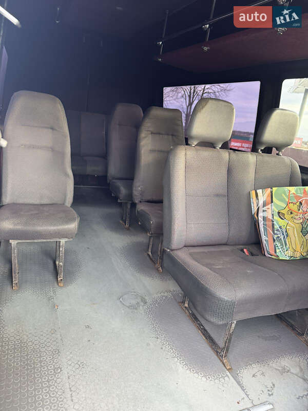 Мінівен Mercedes-Benz Sprinter 2005 в Тячеві