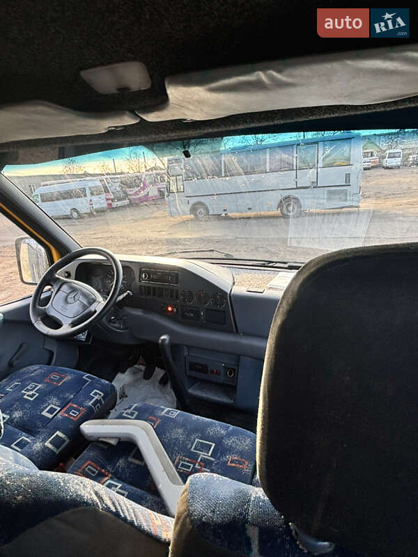 Пригородный автобус Mercedes-Benz Sprinter 1998 в Белгороде-Днестровском