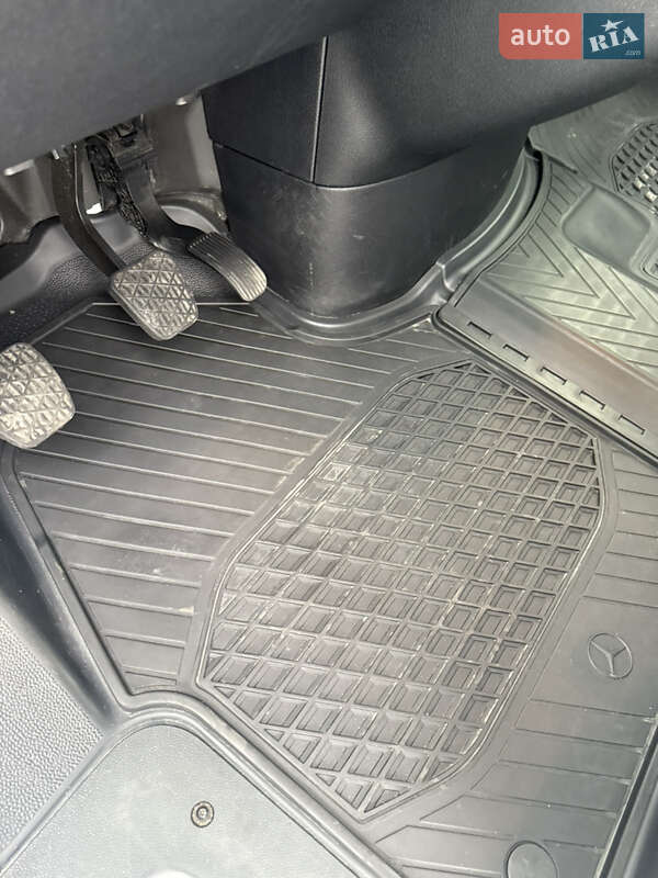 Вантажний фургон Mercedes-Benz Sprinter 2018 в Києві