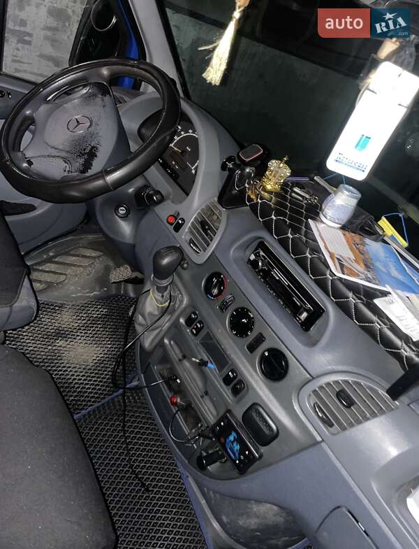Мінівен Mercedes-Benz Sprinter 2005 в Хусті фото 5 Мінівен Mercedes-Benz Sprinter 2005 в Хусті