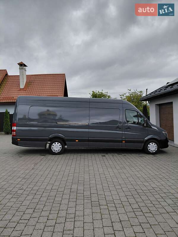 Вантажний фургон Mercedes-Benz Sprinter 2017 в Долині