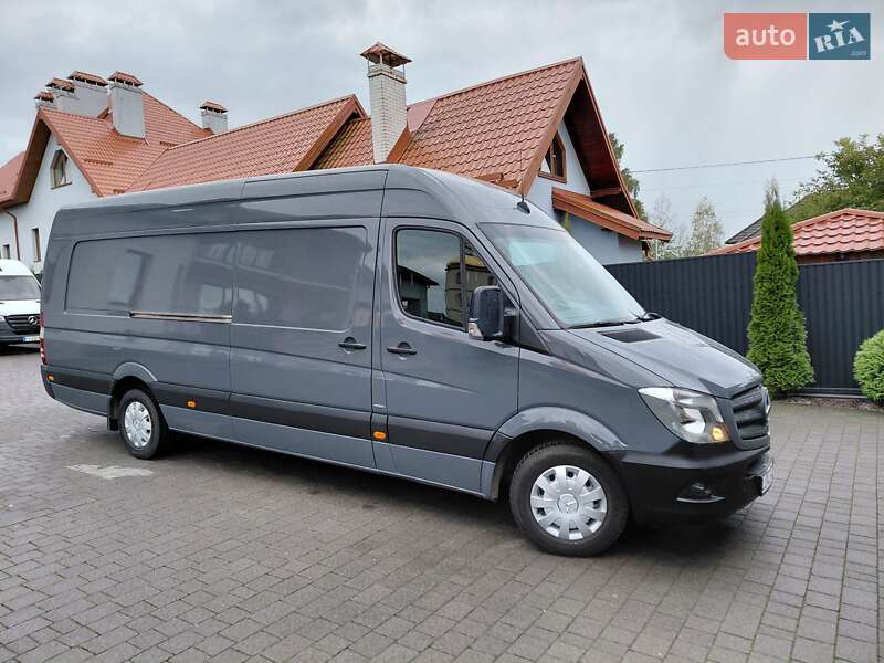 Вантажний фургон Mercedes-Benz Sprinter 2017 в Долині