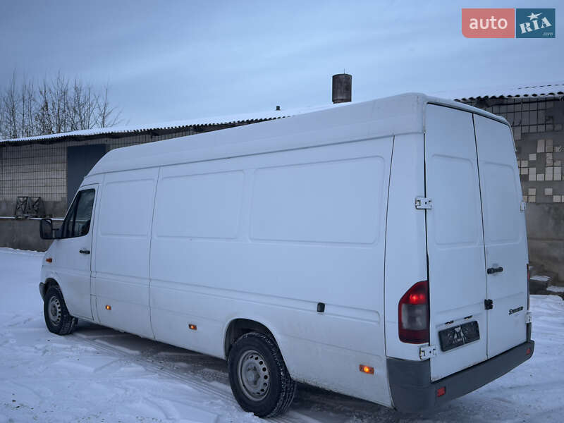 Грузовой фургон Mercedes-Benz Sprinter 2006 в Ровно фото 4 Грузовой фургон Mercedes-Benz Sprinter 2006 в Ровно
