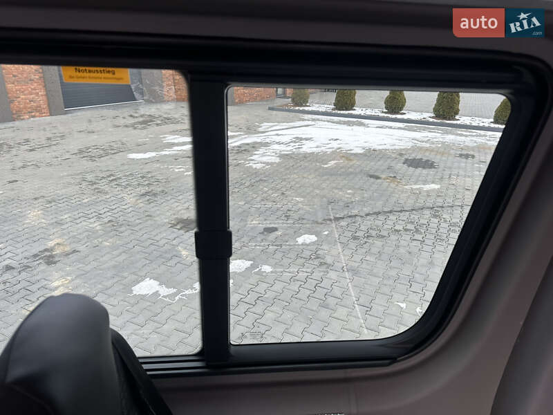 Мікроавтобус Mercedes-Benz Sprinter 2013 в Чернівцях