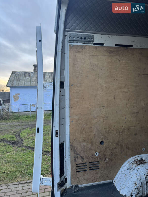 Грузовой фургон Mercedes-Benz Sprinter 2006 в Ровно фото 47 Грузовой фургон Mercedes-Benz Sprinter 2006 в Ровно