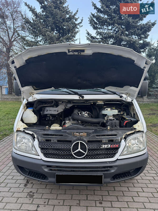 Грузовой фургон Mercedes-Benz Sprinter 2006 в Ровно фото 61 Грузовой фургон Mercedes-Benz Sprinter 2006 в Ровно