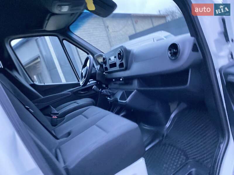 Грузовой фургон Mercedes-Benz Sprinter 2020 в Хусте